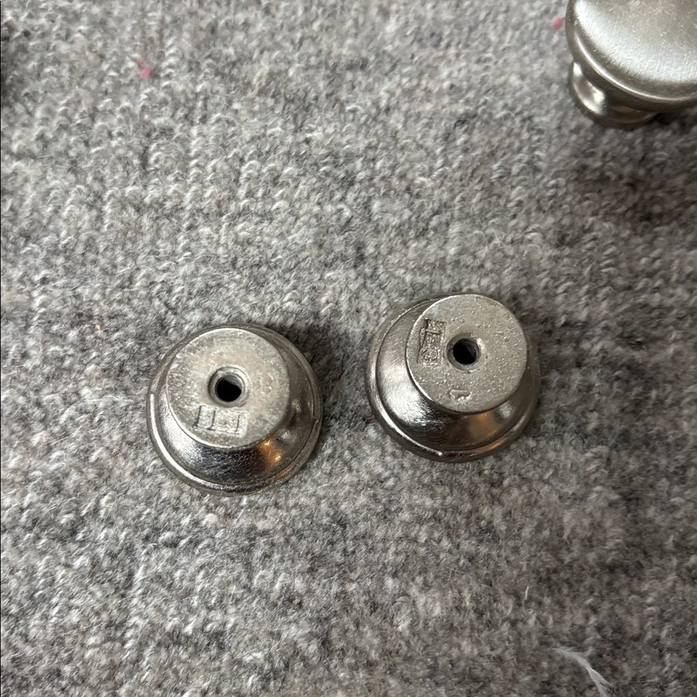 20 knobs - Picture 2 of 7